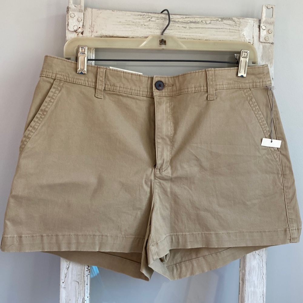 Cute Khaki Shorts